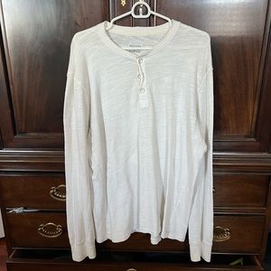 Rag & Bone Classic Fit White Men’s Henley. Size XL.